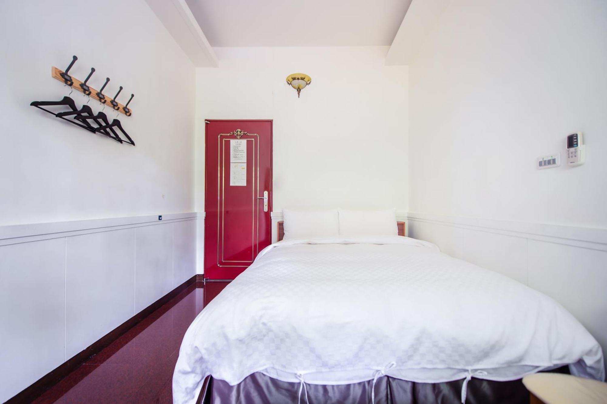 Moonlake B&B Юйчи Номер фото