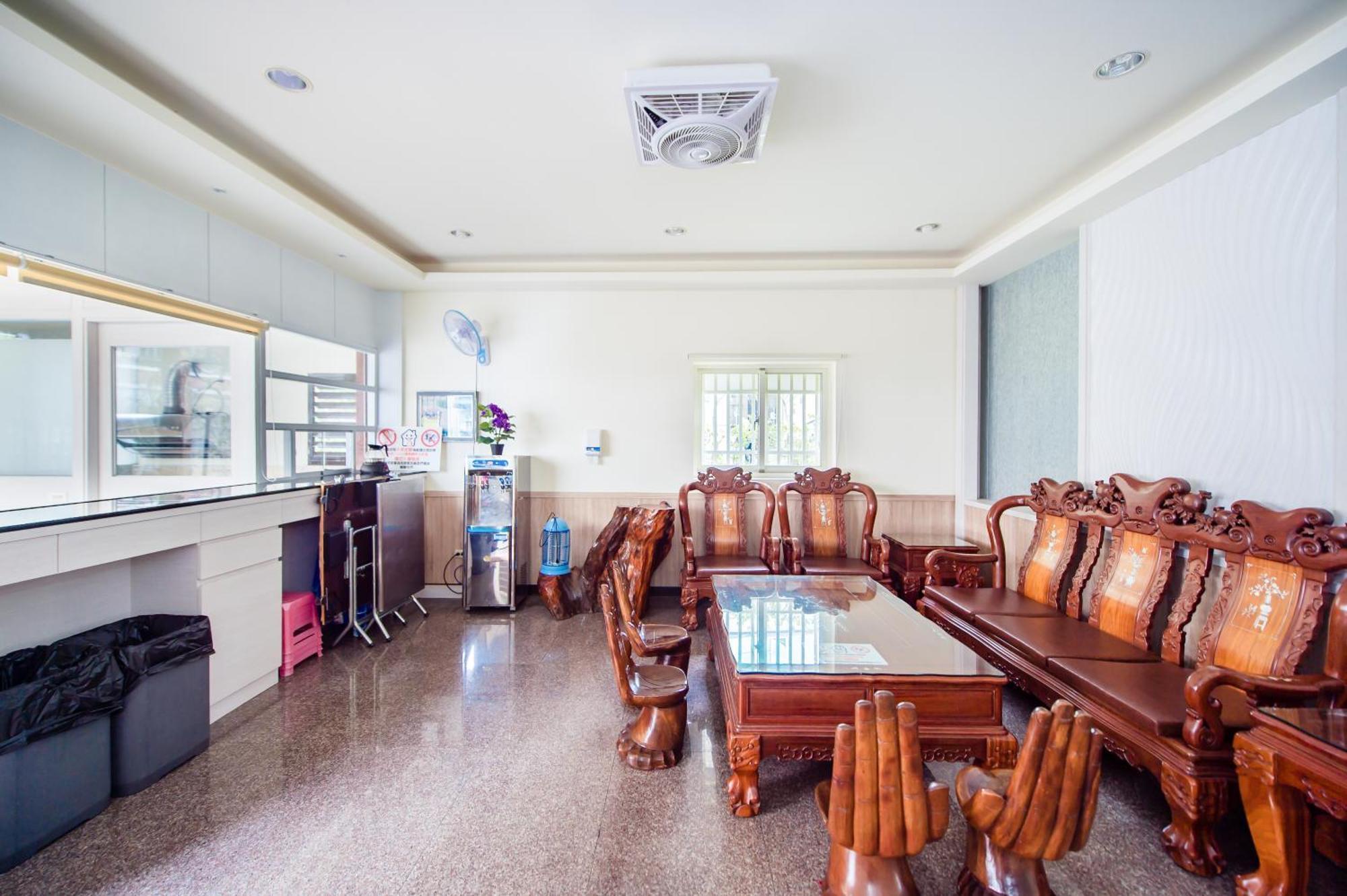 Moonlake B&B Юйчи Номер фото